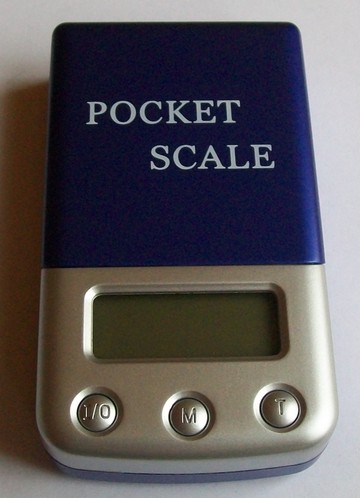 Portable Electronic Scale     -  8